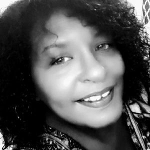 Meet your Posher, Sharra